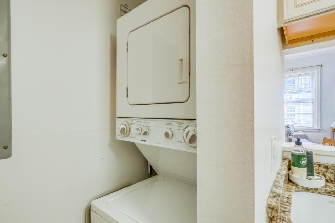 The Goose Getaway Apartment Savannah Bagian luar foto