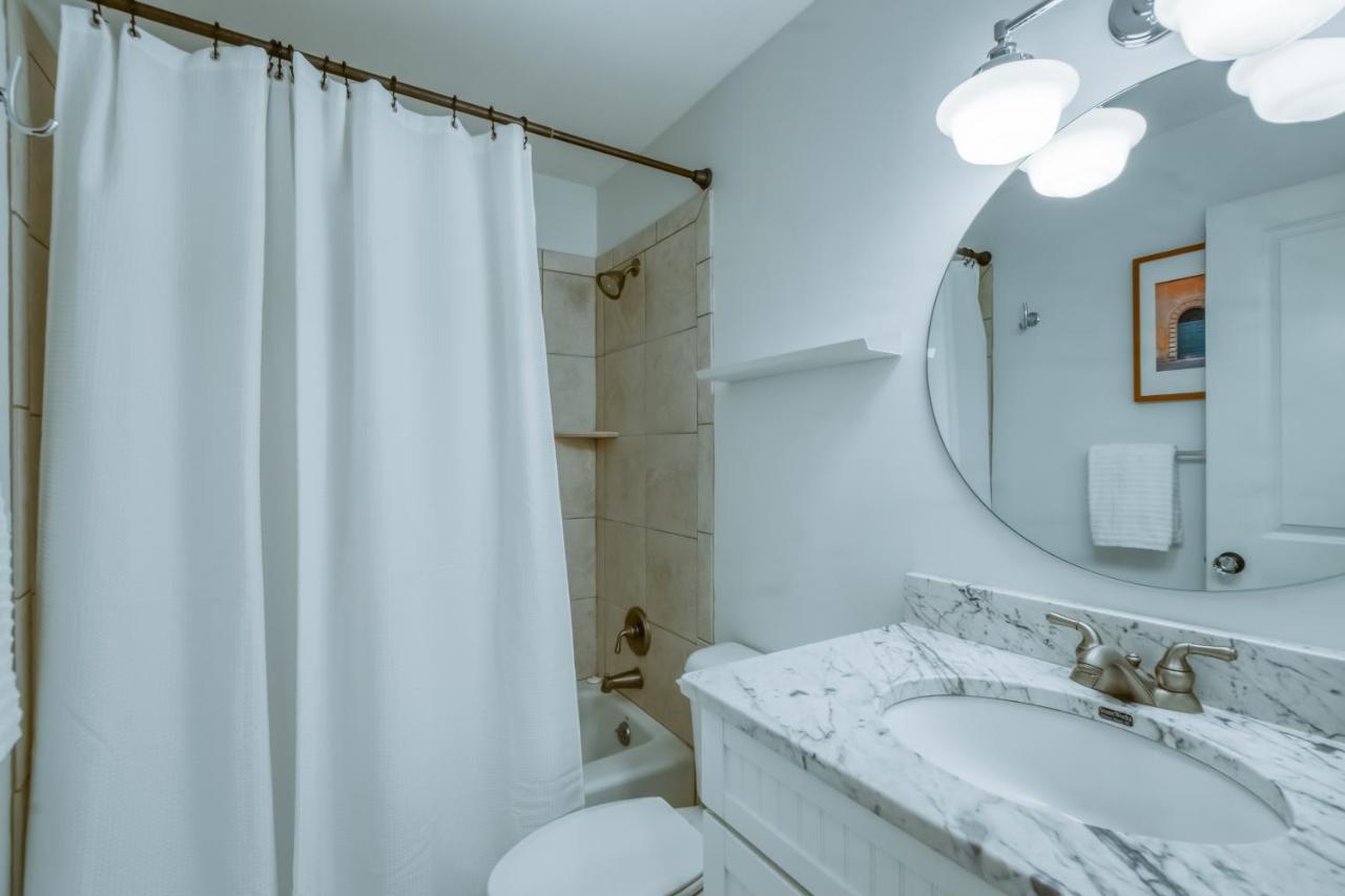 The Goose Getaway Apartment Savannah Bagian luar foto